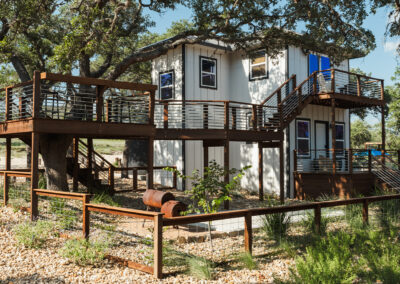 treehouse airbnb in blanco texas at hawkins hope ranch - gallery