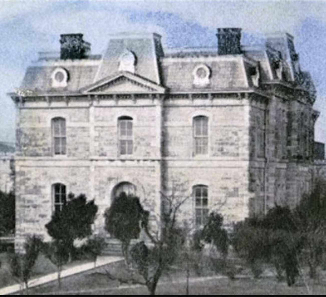 old-blanco-courthouse
